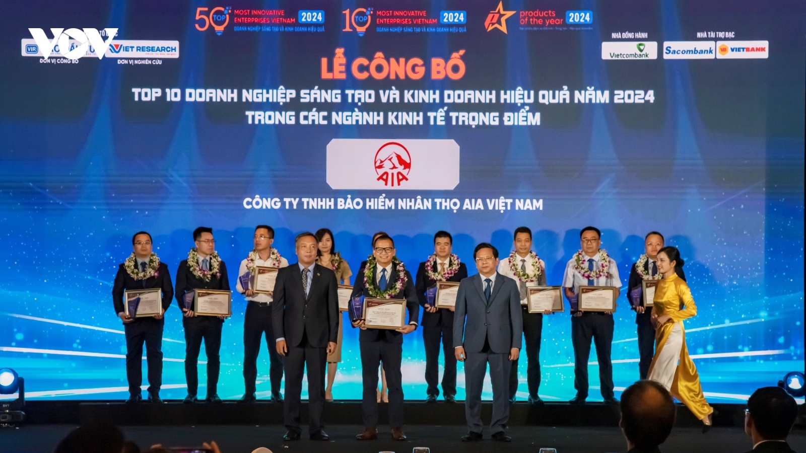 AIA Việt Nam được vinh danh Doanh nghiệp Sáng tạo và Kinh doanh hiệu quả