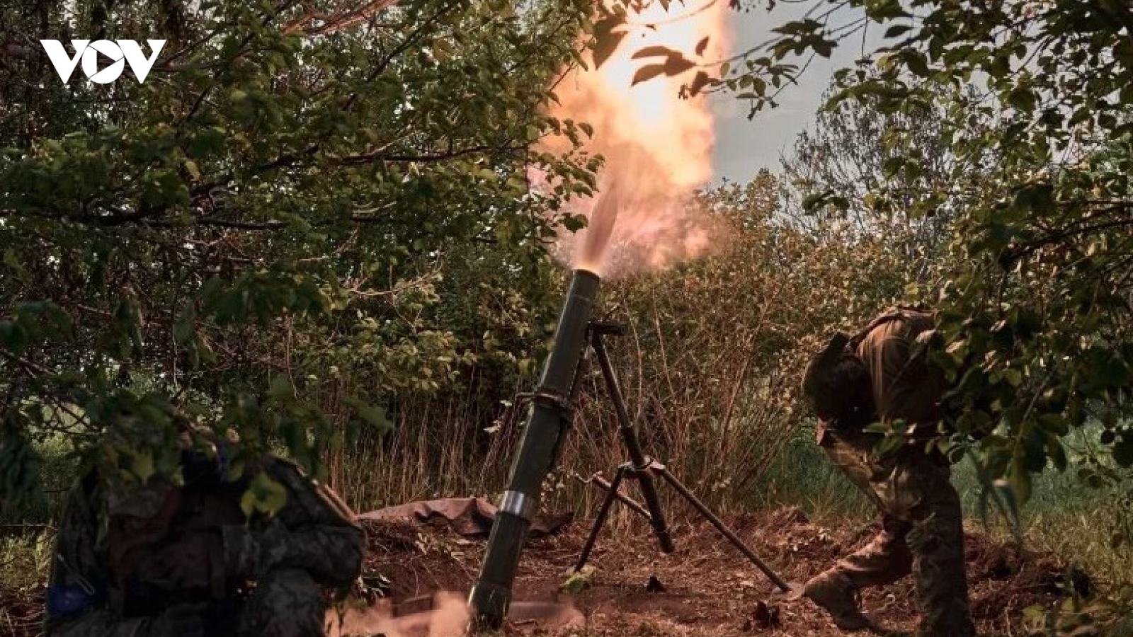Bước ngoặt quyết định của phương Tây với Ukraine và lằn ranh đỏ của Nga