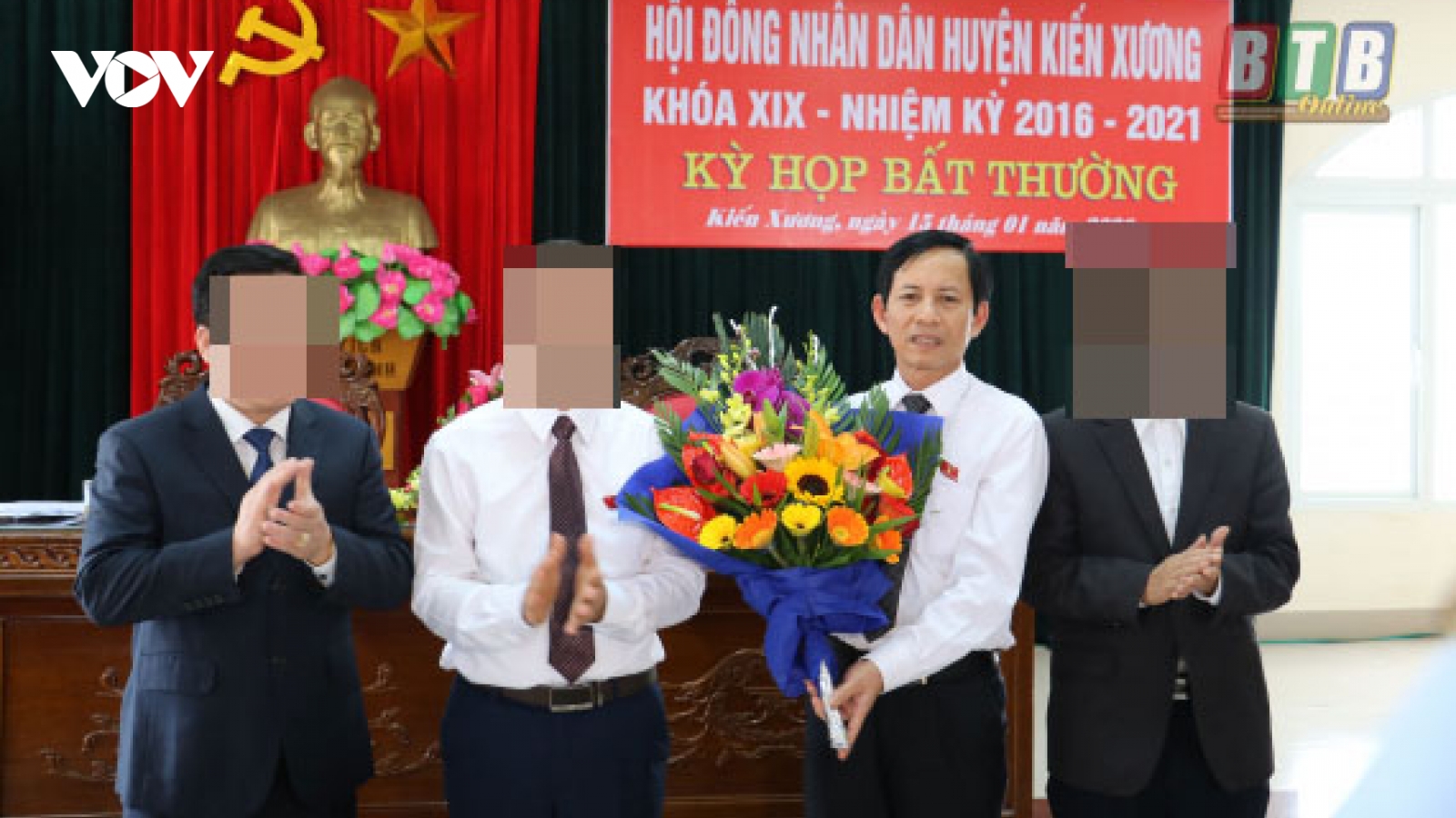 Vụ "La điên" ở Thái Bình: Bắt phó chủ tịch UBND huyện và nữ trưởng phòng