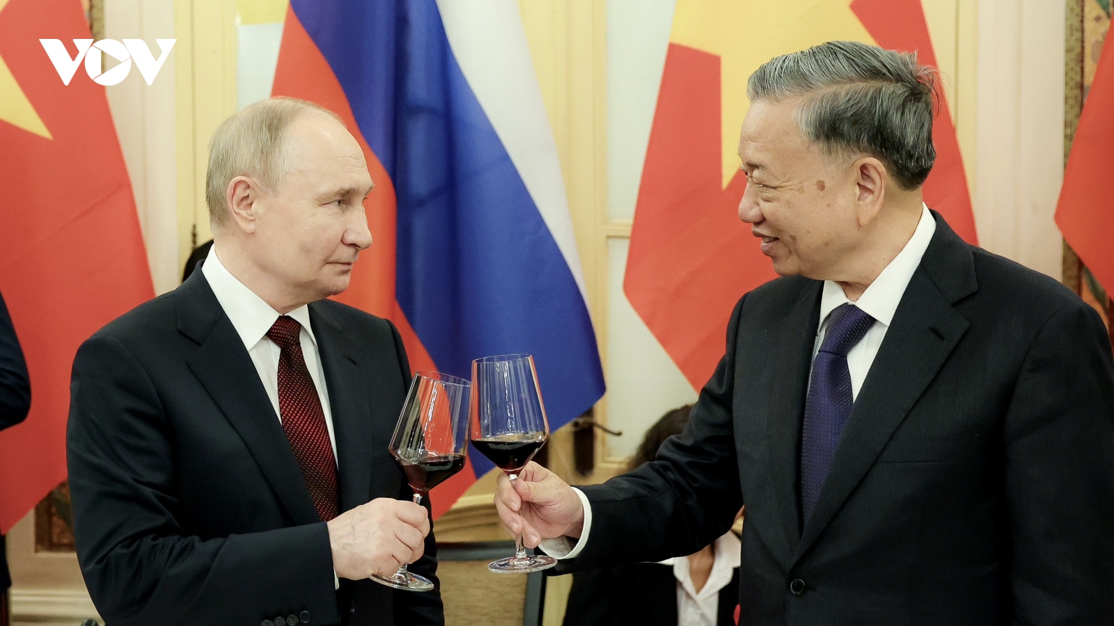 Chủ tịch nước Tô Lâm chủ trì Tiệc chiêu đãi Tổng thống Nga Vladimir Putin