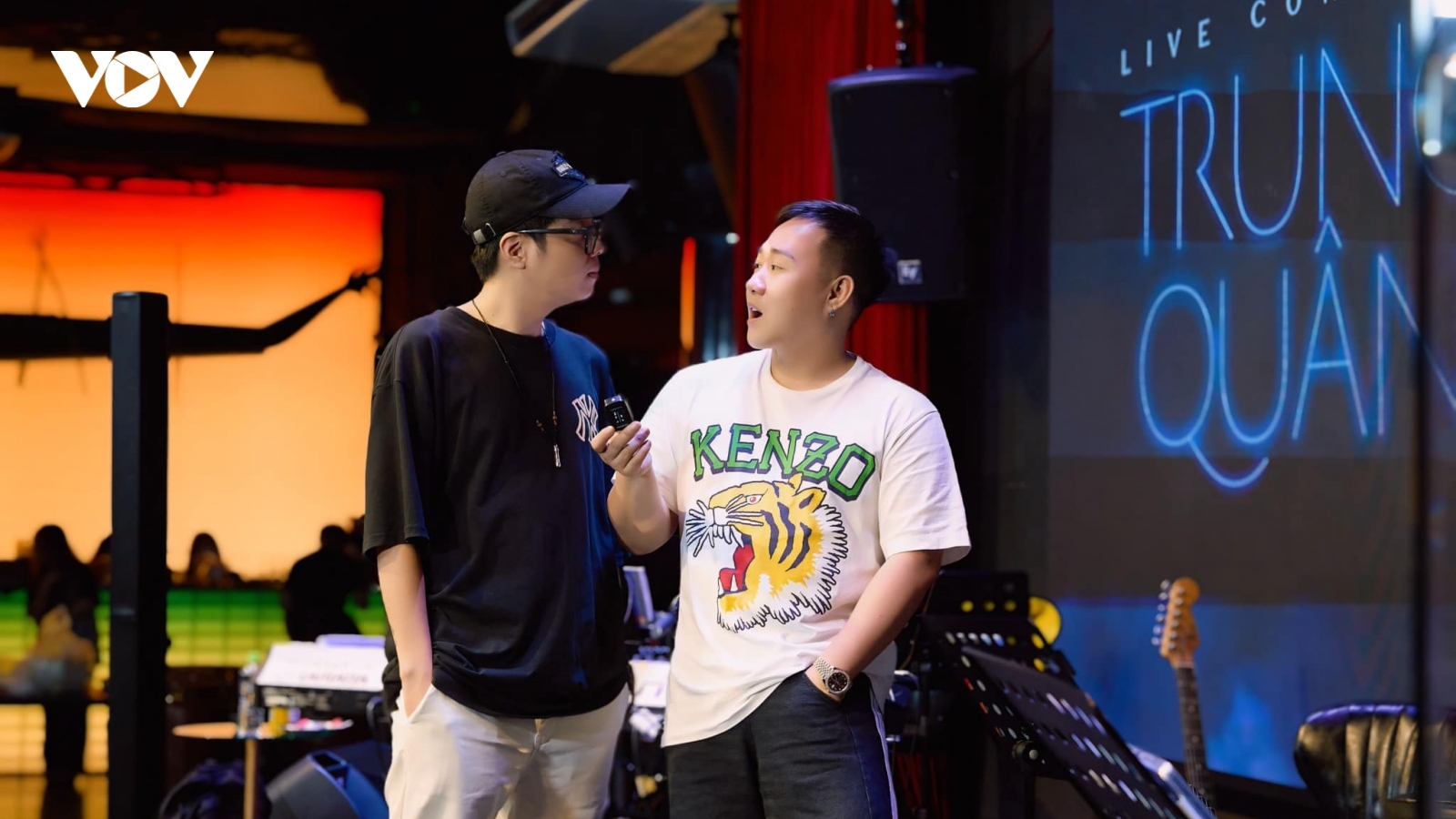 Bùi Anh Tuấn tái xuất làm khách mời đặc biệt trong concert của Trung Quân