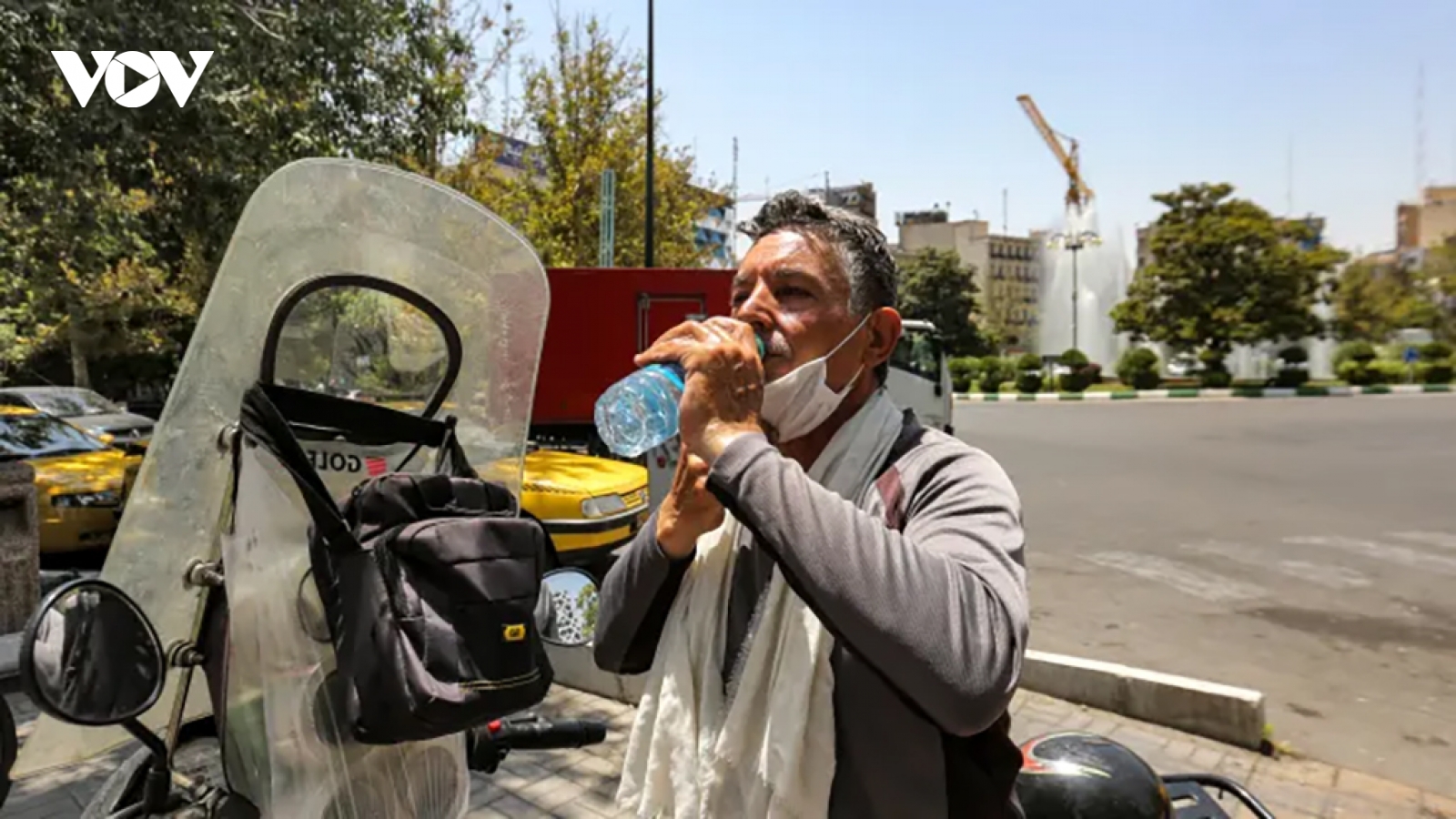Iran tuyên bố đóng cửa toàn quốc trong 1 ngày do nắng nóng