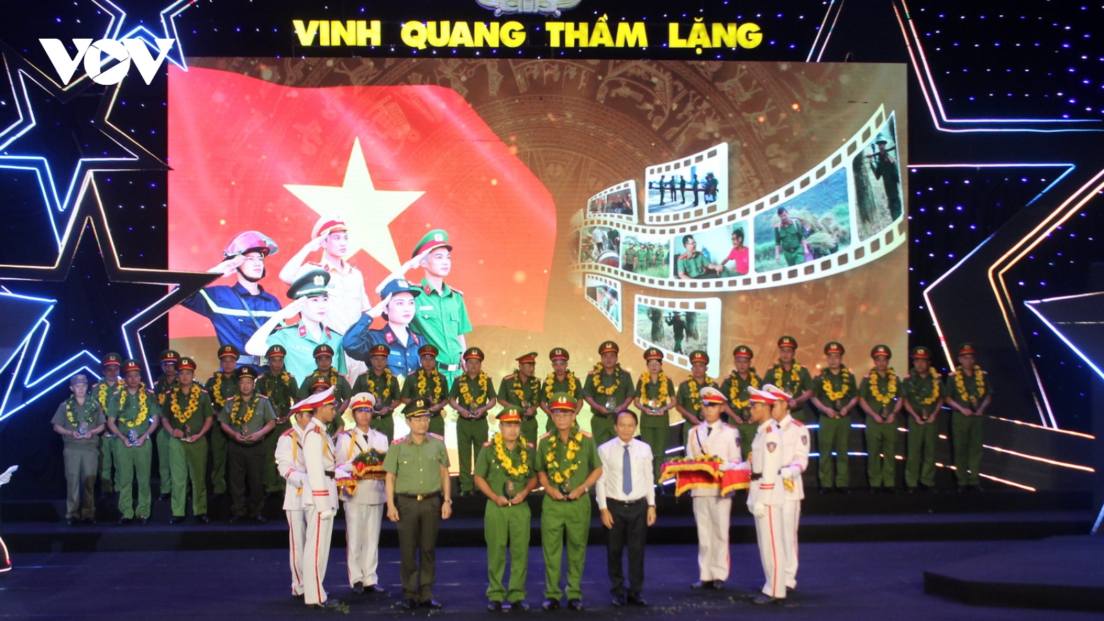 Bộ Công an tuyên dương 79 cán bộ công an xã điển hình tiên tiến cả nước