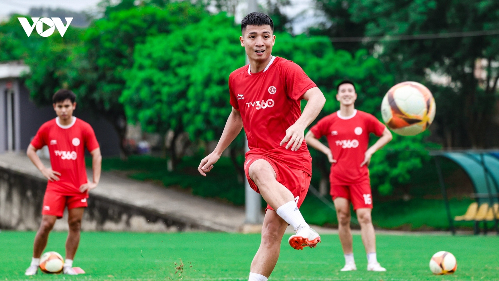Bùi Tiến Dũng tự tin gửi chiến thư trước thềm trận Thể Công Viettel vs Hà Nội FC