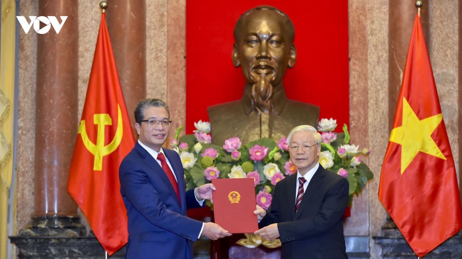 "Tổng Bí thư ra đi không phải là sự kết thúc mà là một sự bắt đầu mới"