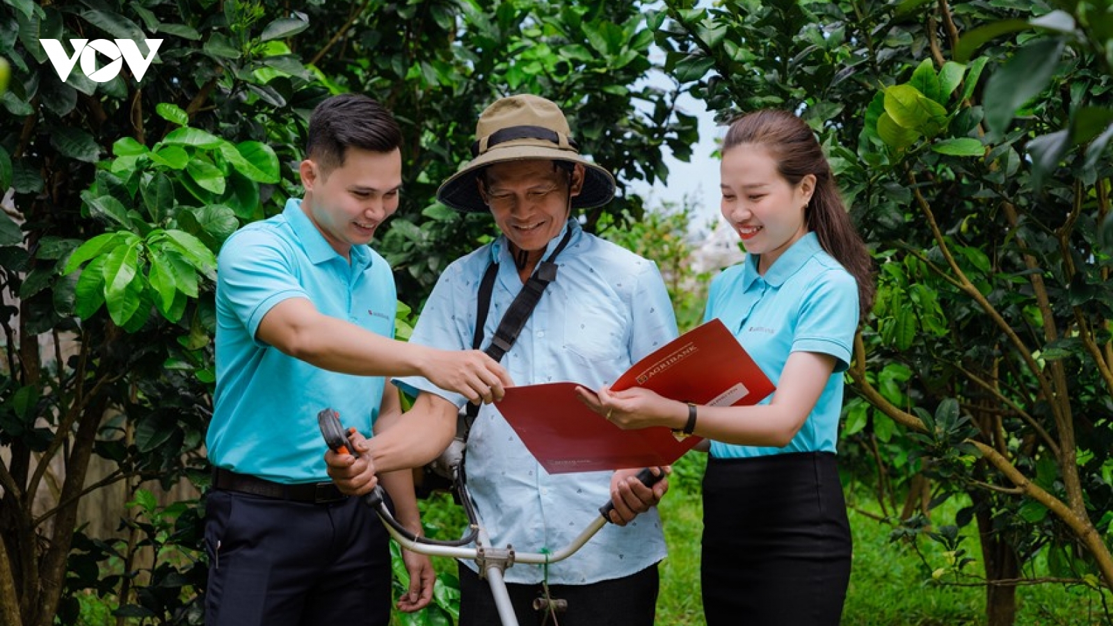 Agribank tăng khả năng tiếp cận vốn cho khách thông qua hợp tác với Hội nông dân