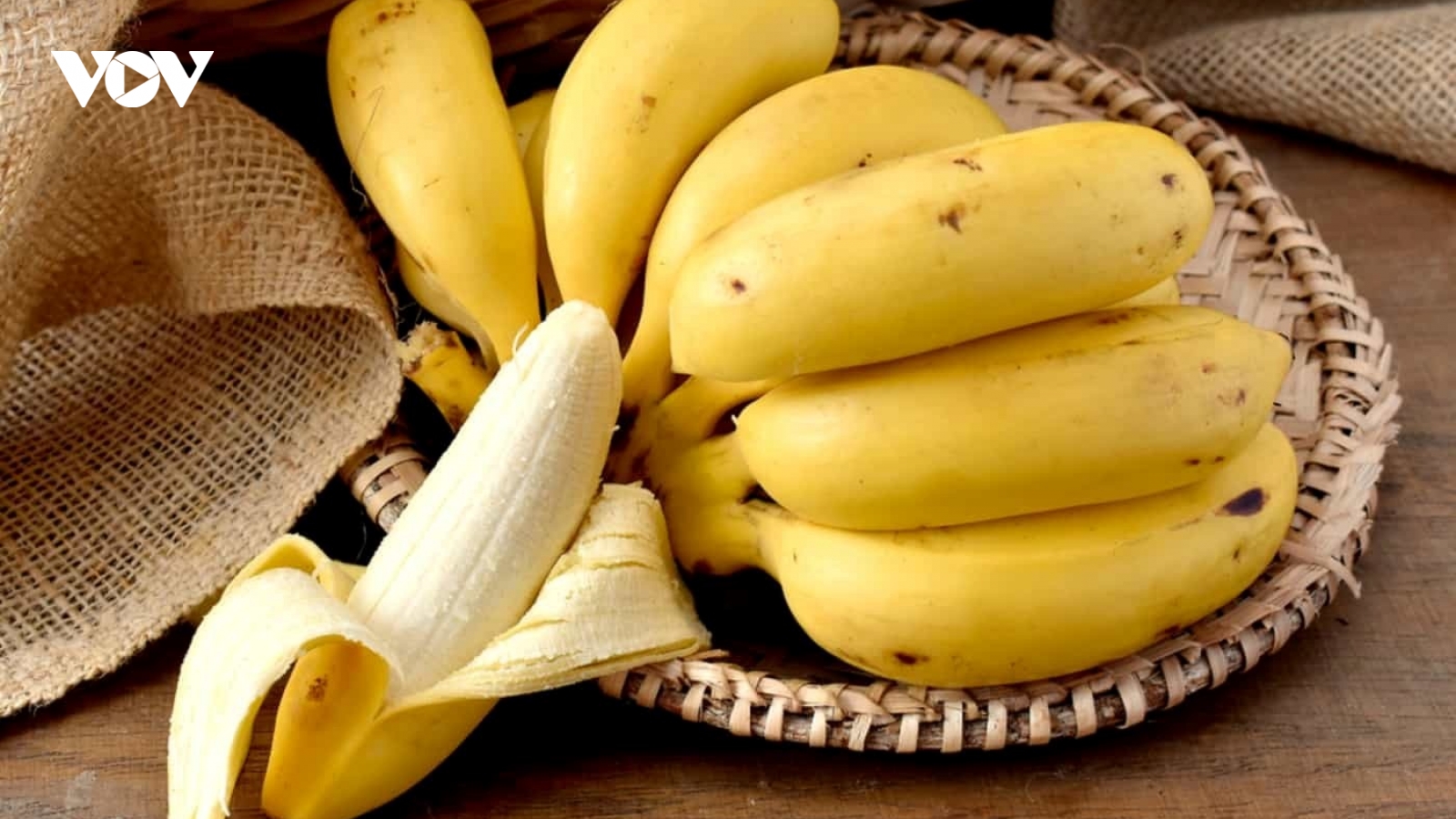 Những người này ăn chuối chẳng khác gì “tự mang họa vào mình”