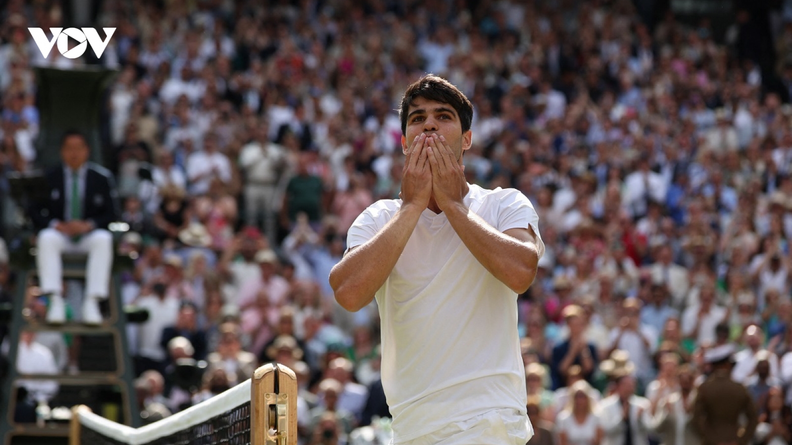 Thắng thuyết phục Djokovic, Alcaraz bảo vệ thành công chức vô địch Wimbledon