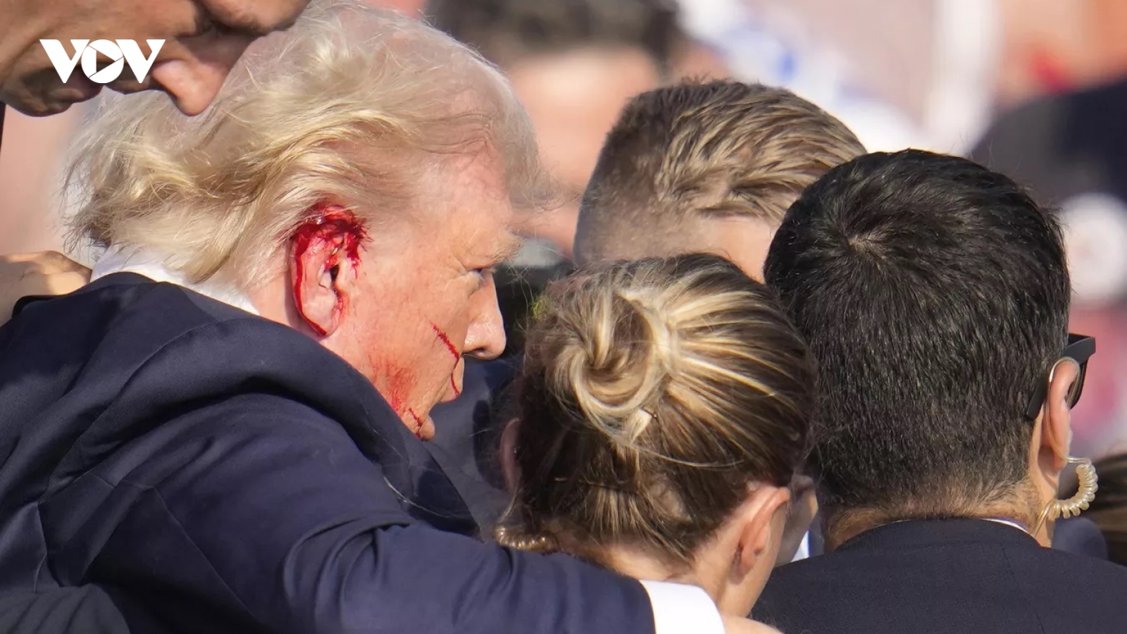 Tổng thống Mỹ Trump tuyên bố mình đứng đầu danh sách ám sát của Iran