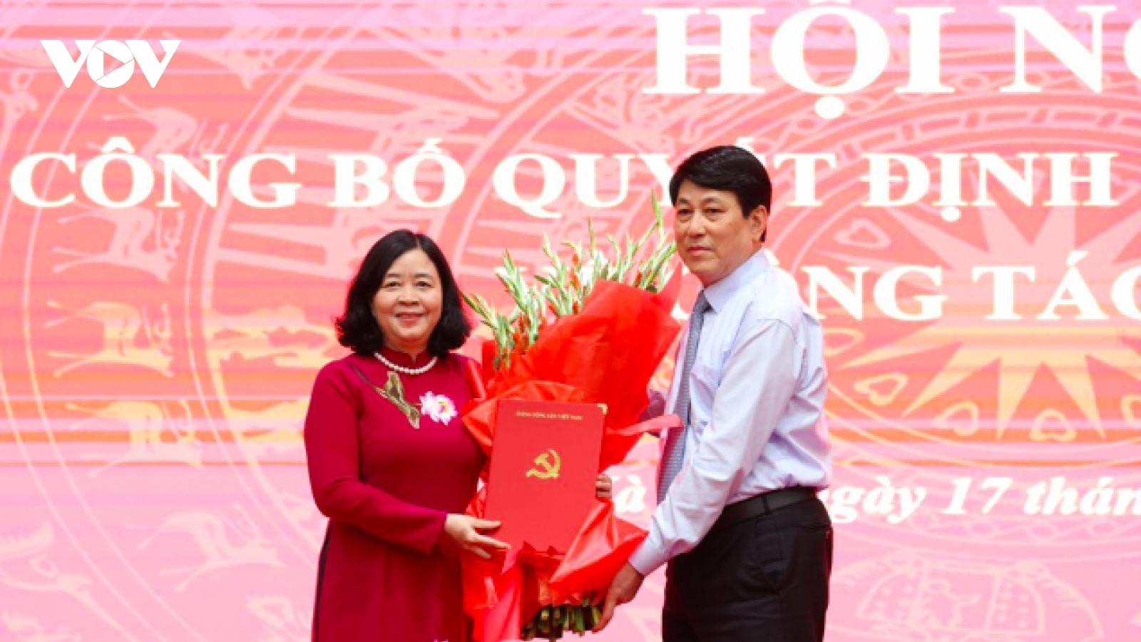 Bộ Chính trị phân công bà Bùi Thị Minh Hoài giữ chức Bí thư Thành ủy Hà Nội