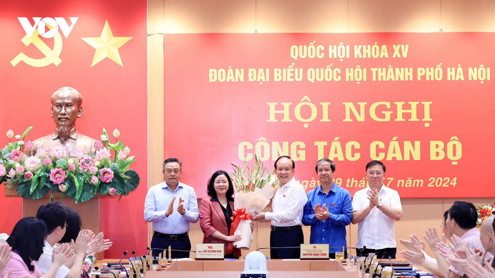 Bà Bùi Thị Minh Hoài được bầu làm Trưởng đoàn đại biểu Quốc hội thành phố Hà Nội