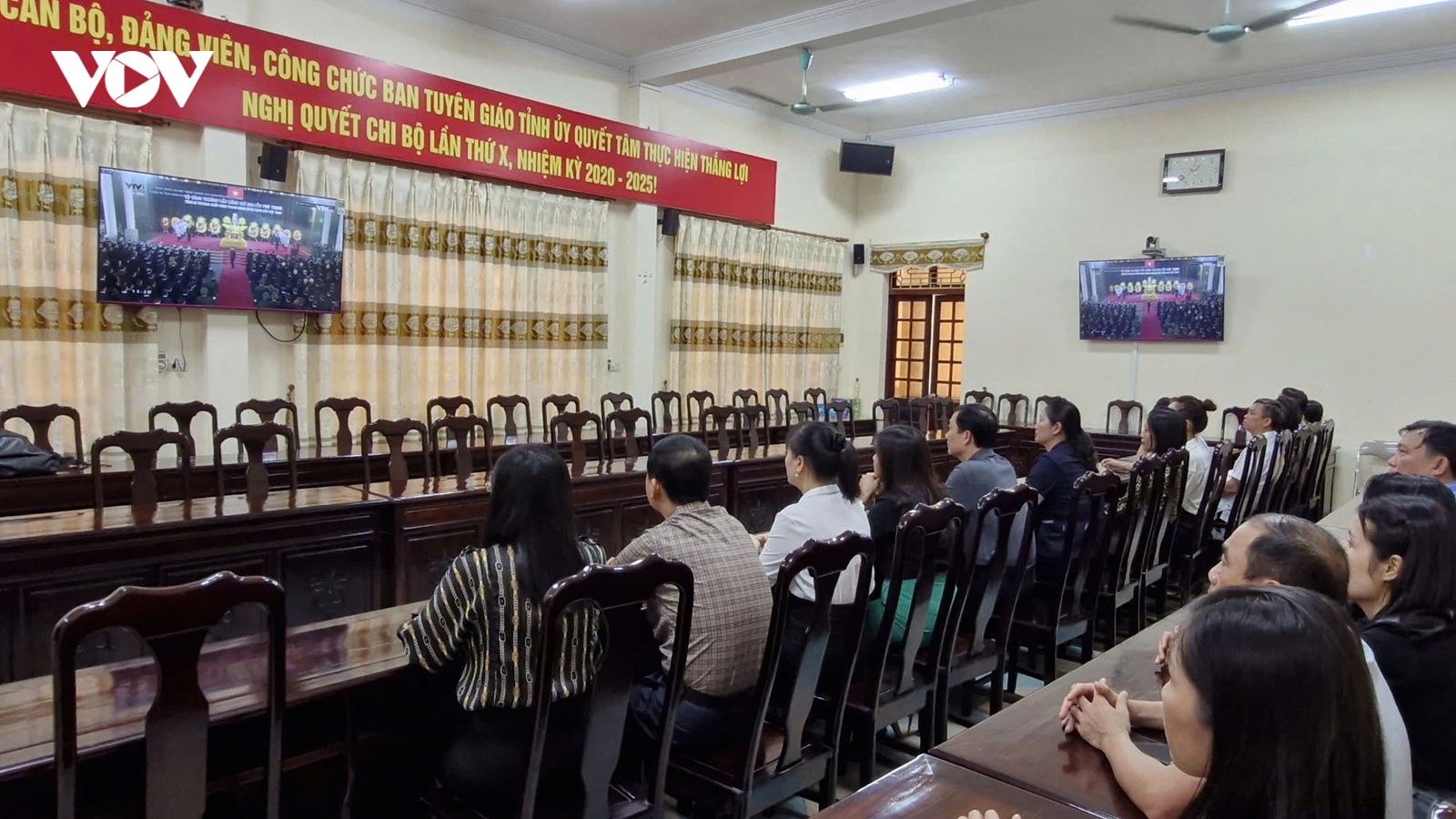 Người dân Yên Bái, Kon Tum tiễn biệt Tổng Bí thư Nguyễn Phú Trọng