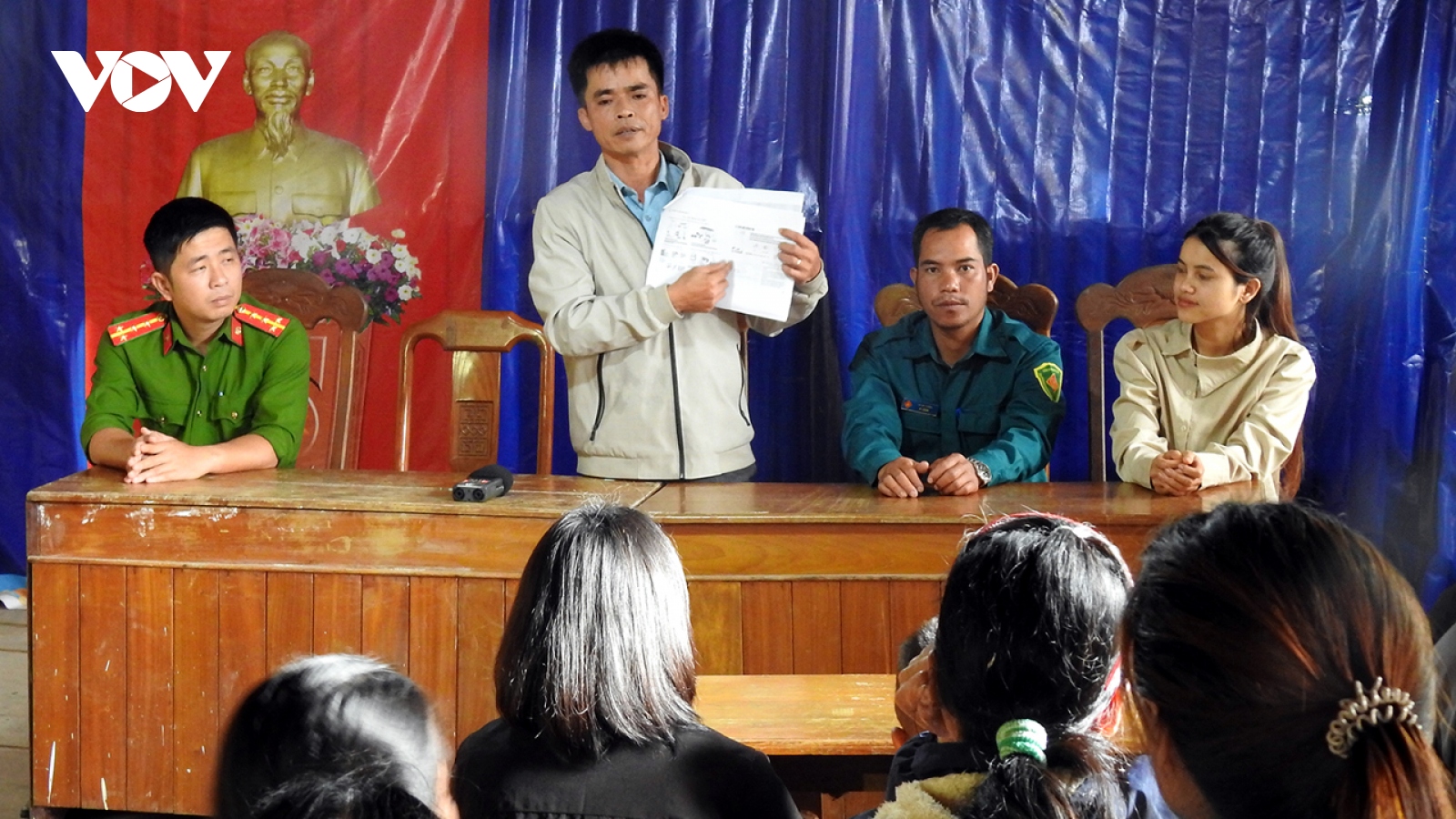 Động đất ở Kon Tum: Chính quyền và người dân chủ động, tránh gây hoang mang