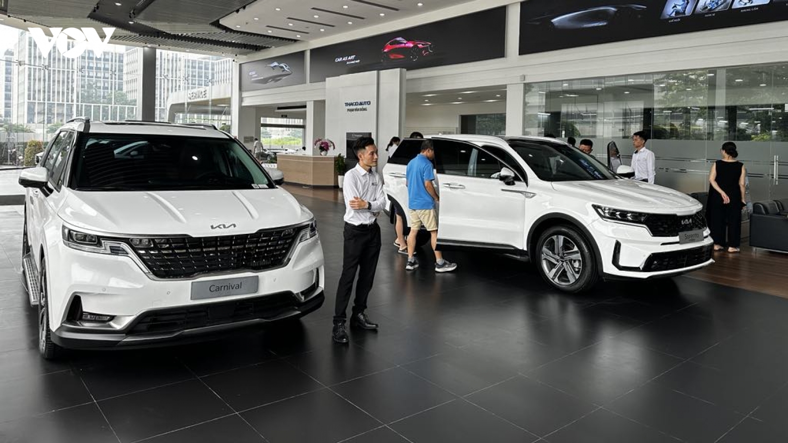 Thị trường ô tô Việt Nam "đi lùi" trong tháng 8/2025