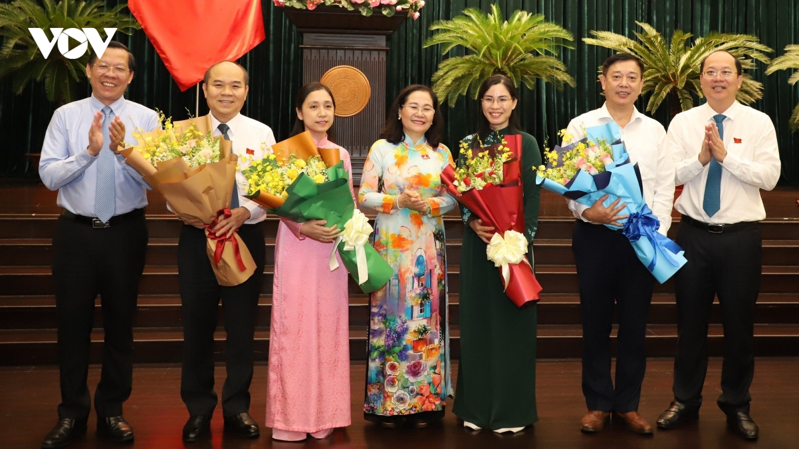 Bầu bổ sung 2 ủy viên UBND TP.HCM