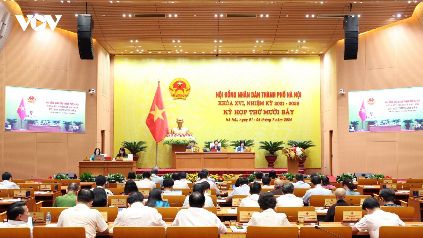 Hai quận, huyện ở Hà Nội được giữ lại tiền ngân sách dôi dư