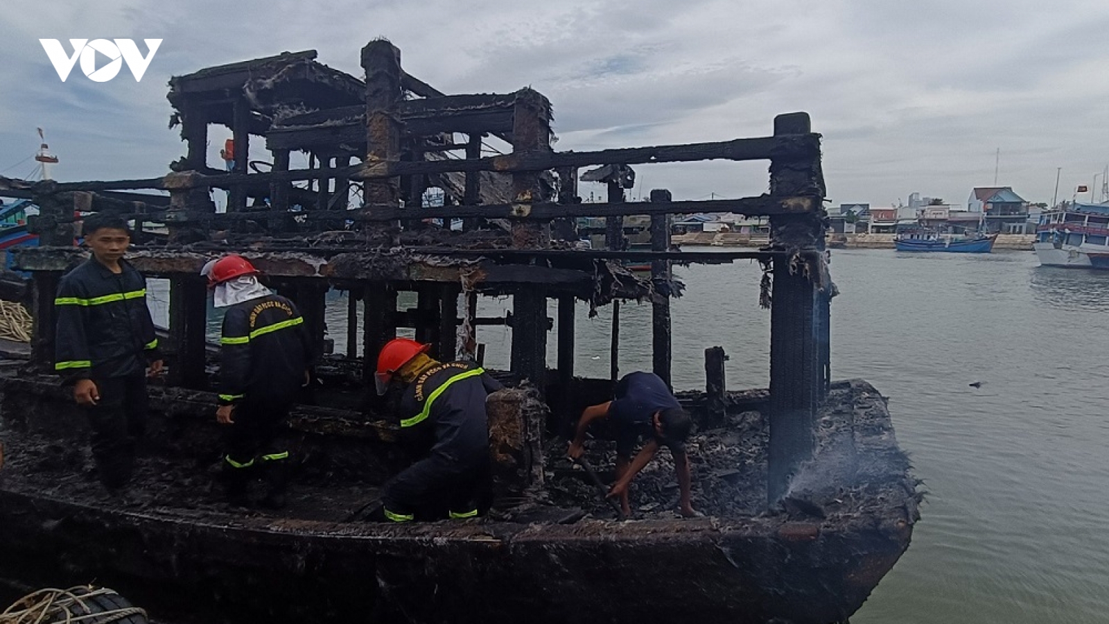 Vụ cháy tàu cá ở Ninh Thuận thiệt hại khoảng 1,3 tỷ đồng