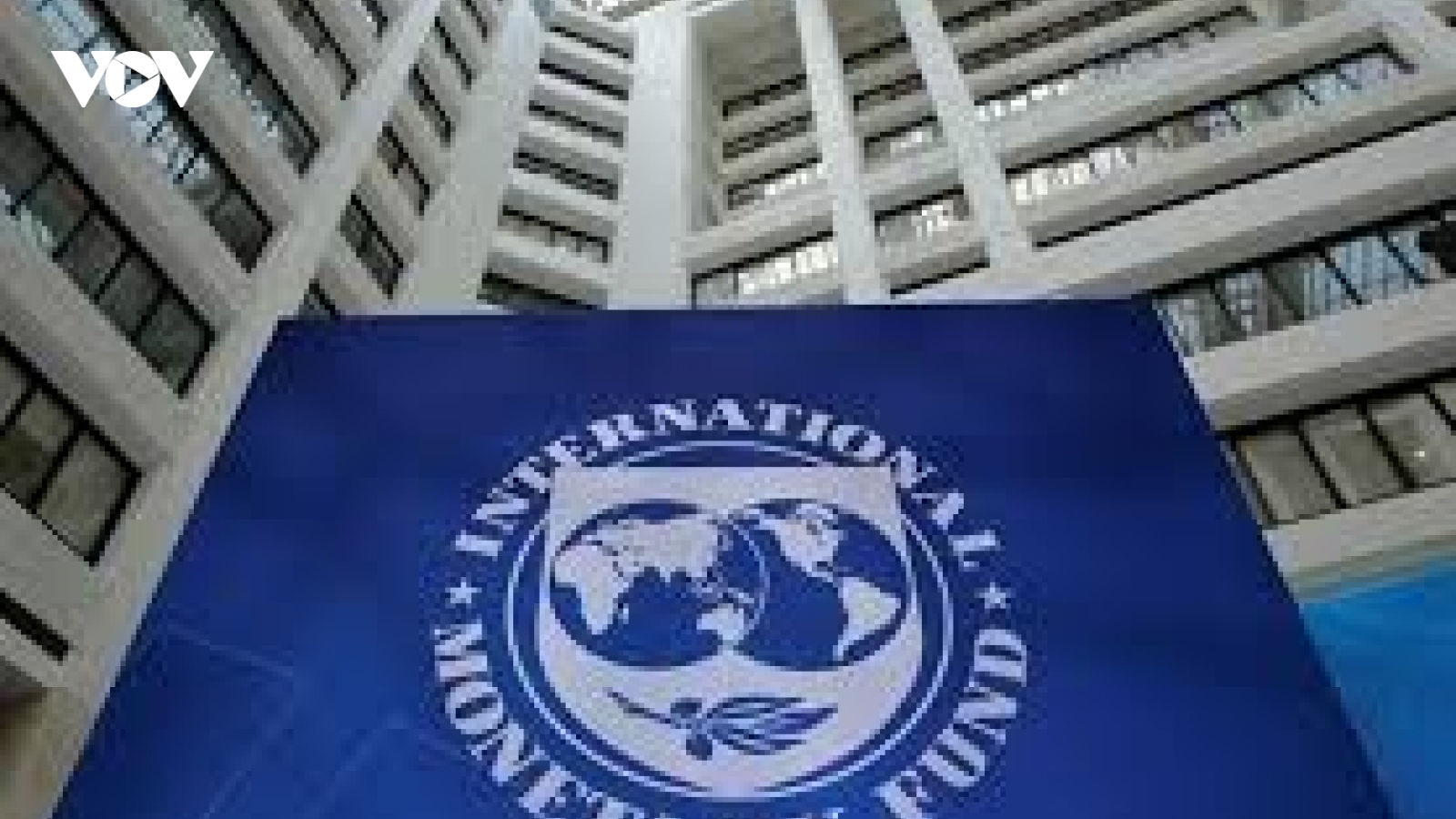 IMF dự đoán FED sẽ cắt giảm lãi suất vào cuối năm nay