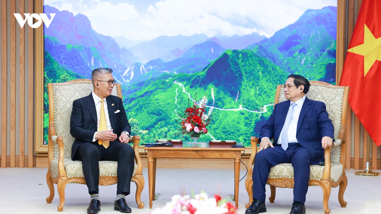 Thủ tướng tiếp Bộ trưởng Bộ Đầu tư, Thương mại và Công nghiệp Malaysia