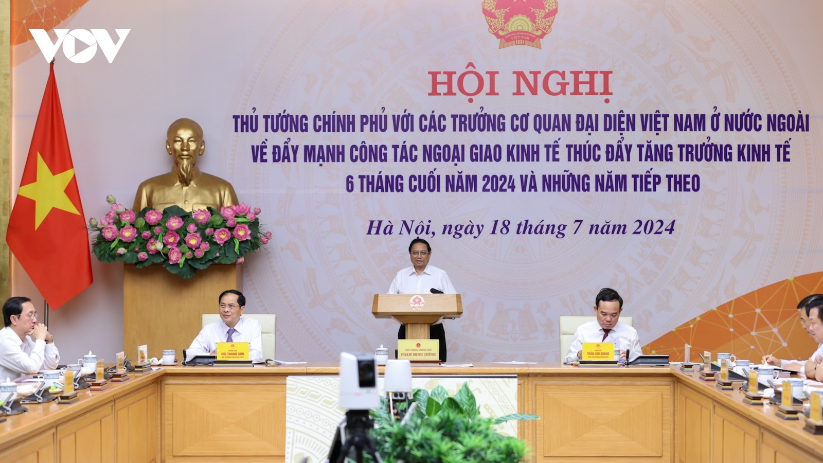 Thủ tướng chủ trì Hội nghị về đẩy mạnh công tác ngoại giao kinh tế