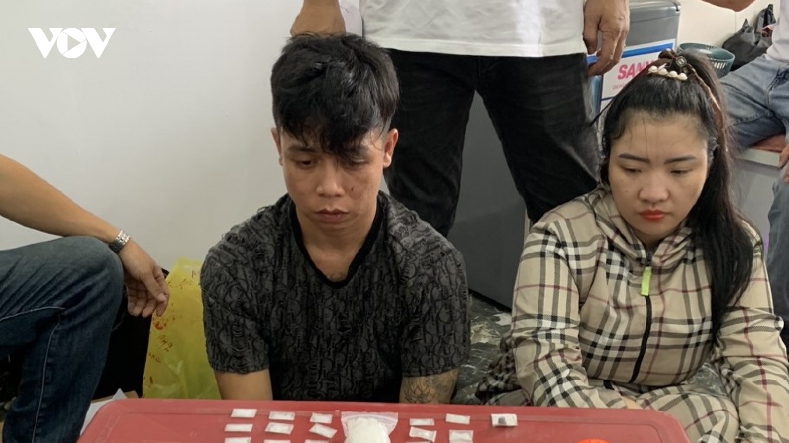 Đôi nam nữ có nhiều tiền án, tiền sự bị bắt vì buôn ma túy