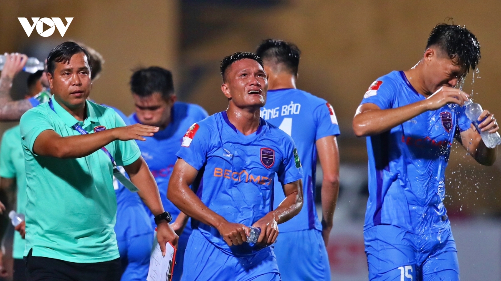 Chuyển nhượng V-League mới nhất: Bình Dương chia tay thêm trụ cột