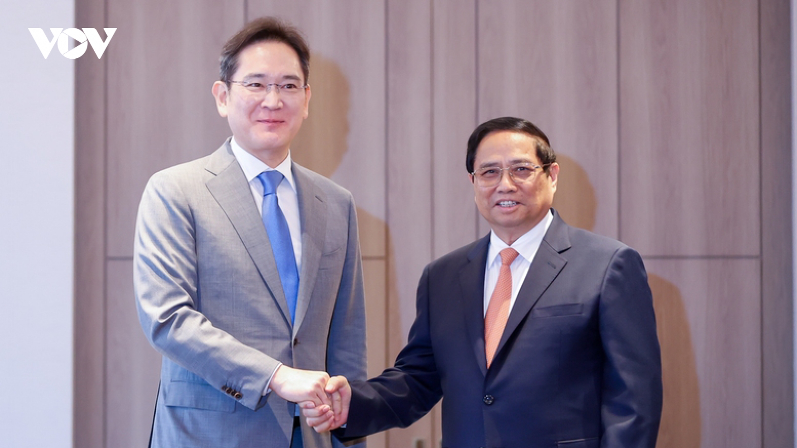 Thủ tướng tiếp Chủ tịch Samsung, hướng tới đột phá trong các hợp tác mới