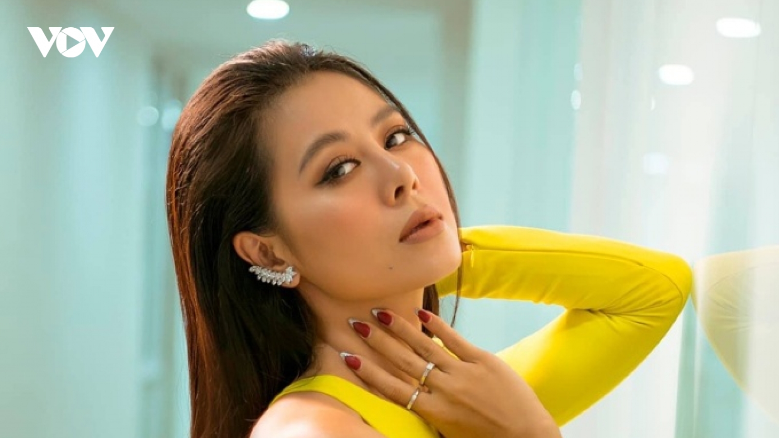 Chuyện showbiz 6/7: Nam Thư bị công kích sau tin đồn giật chồng
