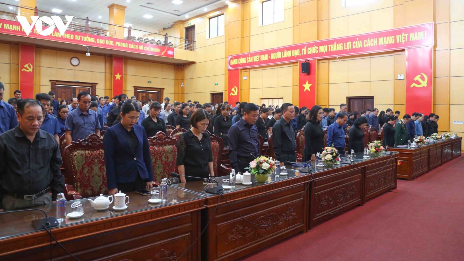 Cán bộ, nhân dân Bắc Kạn, Cao Bằng dành phút mặc niệm Tổng Bí thư Nguyễn Phú Trọng