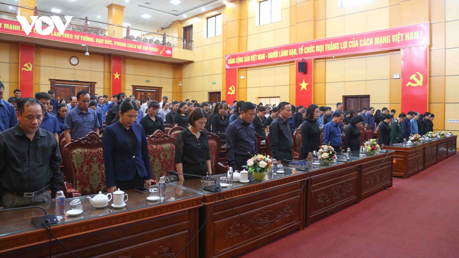 Cán bộ, nhân dân Bắc Kạn, Cao Bằng dành phút mặc niệm cho Tổng Bí thư Nguyễn Phú Trọng
