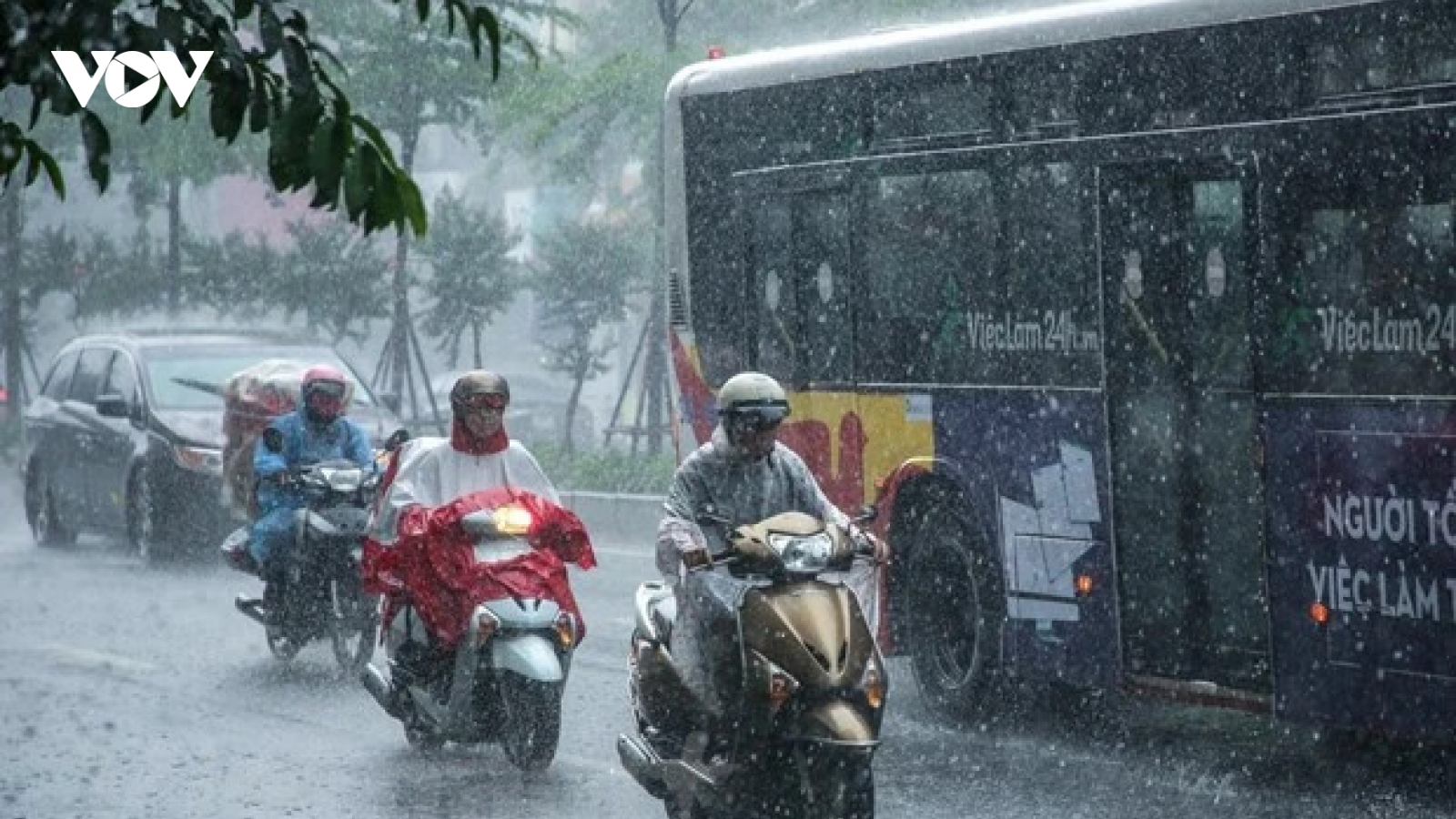 Thời tiết ngày 21/7: Các khu vực trên cả nước có mưa rào và dông