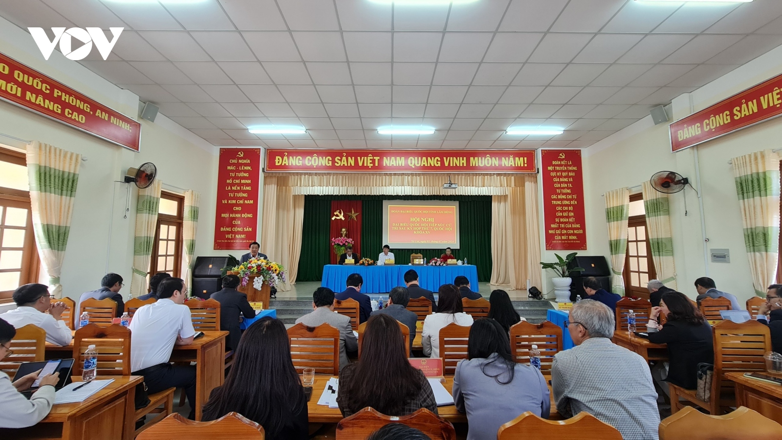 Cử tri nêu vụ vay 270 triệu phải trả 4 tỷ, ông Phan Đình Trạc đề nghị làm rõ