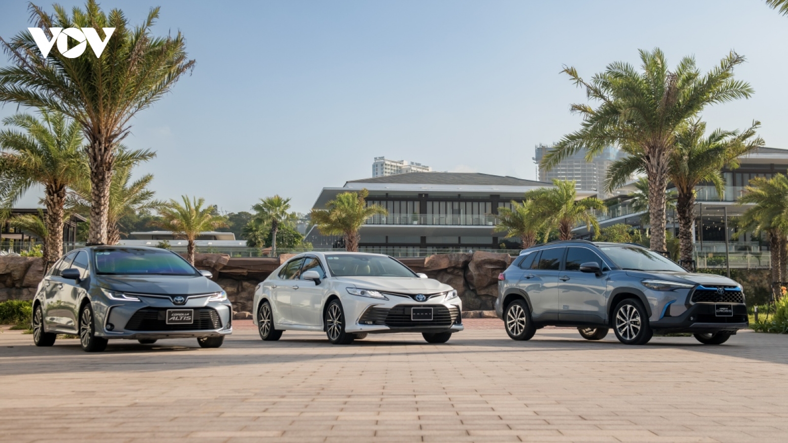 Những mẫu xe hybrid nổi bật nhất tại thị trường Việt Nam