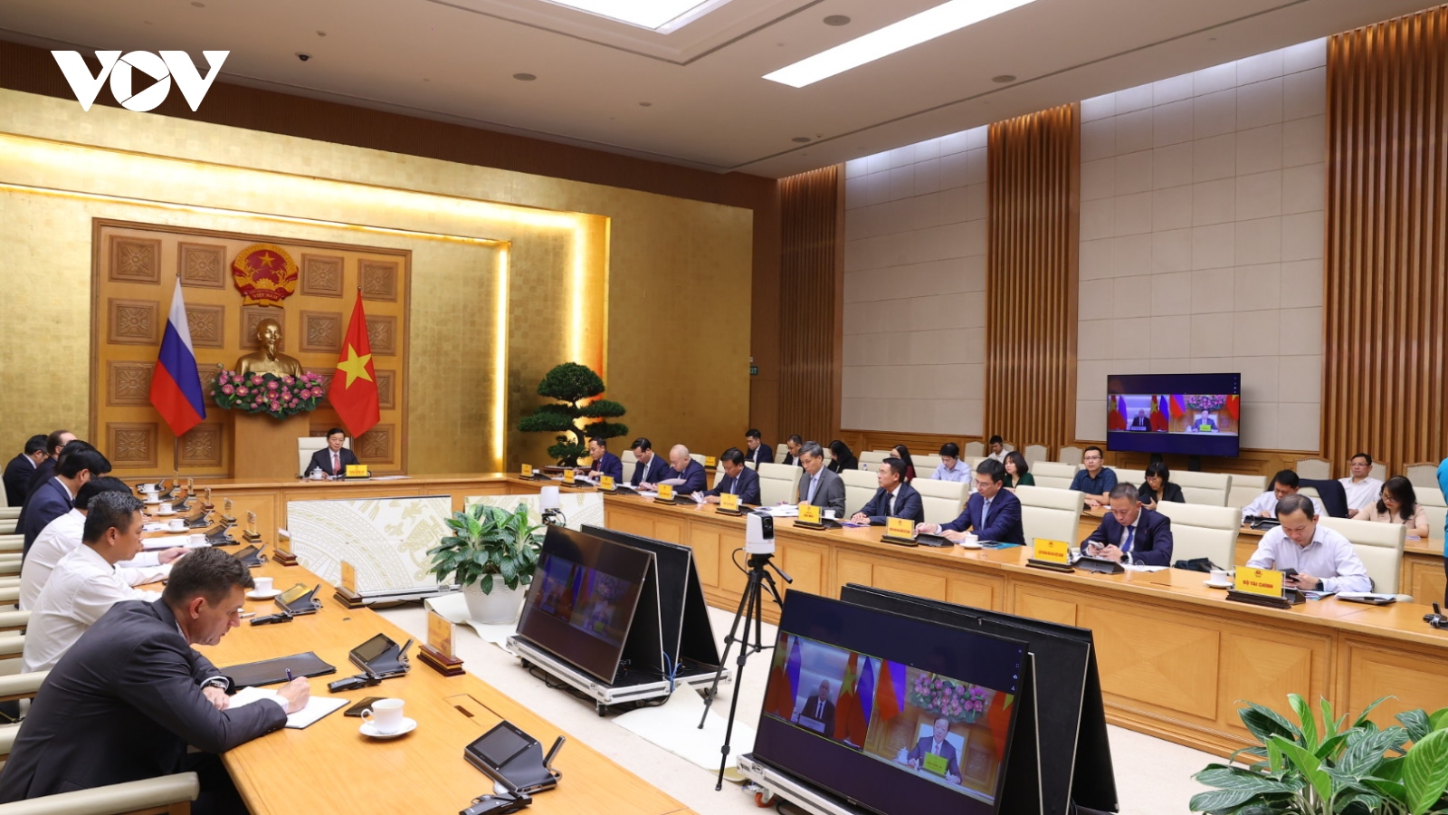 Việt - Nga thúc đẩy hợp tác kinh tế, thương mại và khoa học kỹ thuật