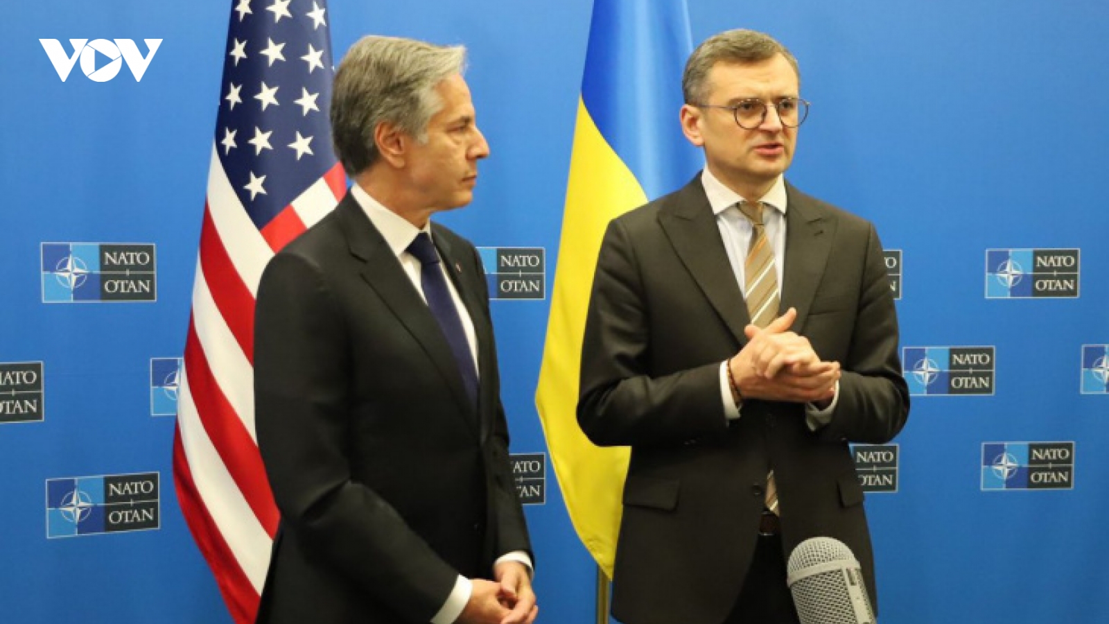 Ngoại trưởng Mỹ, Ukraine gặp nhau bên lề Hội nghị Thượng đỉnh NATO