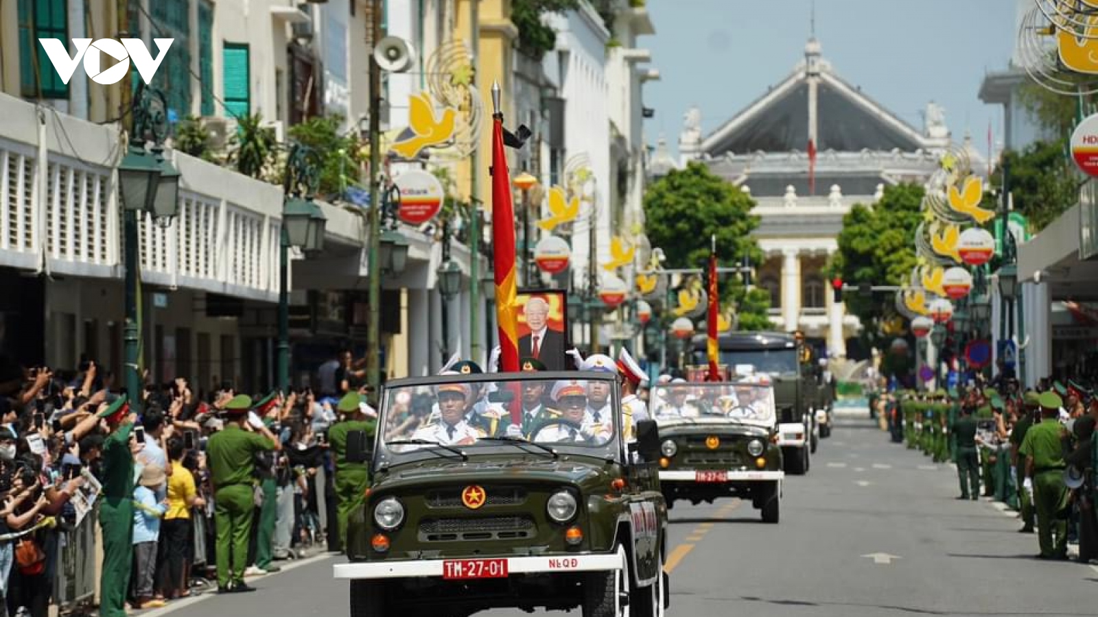 Thủ đô Hà Nội: Người dân xúc động tiễn biệt Tổng Bí thư Nguyễn Phú Trọng lần cuối