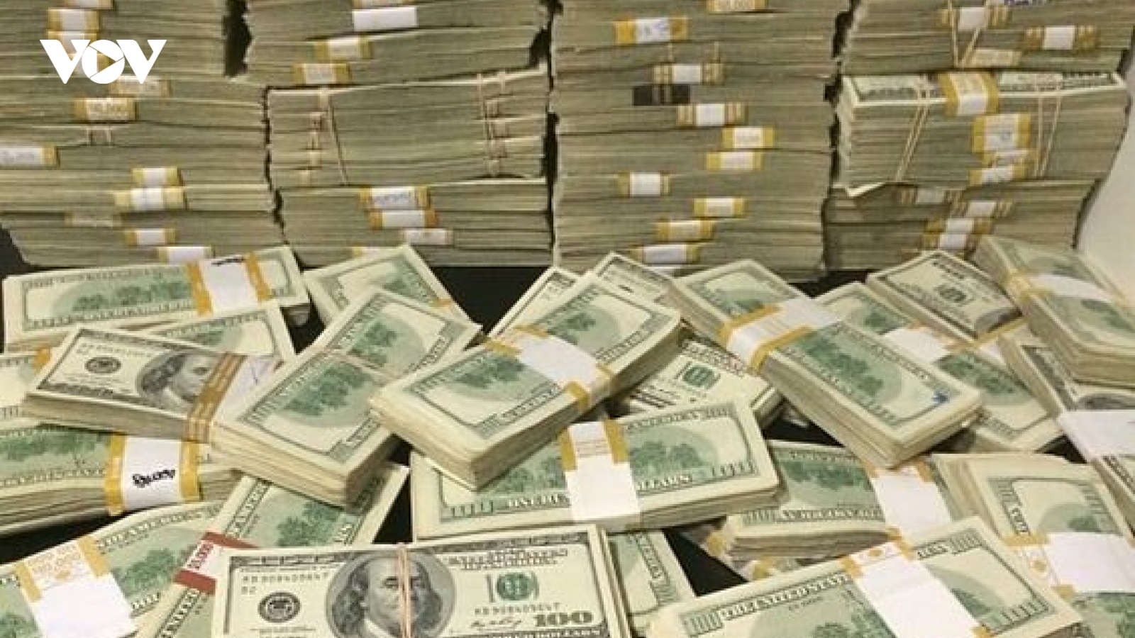 Tỷ giá USD hôm nay 10/8: Giá bán USD nghỉ cuối tuần ở 25.270 đồng/USD