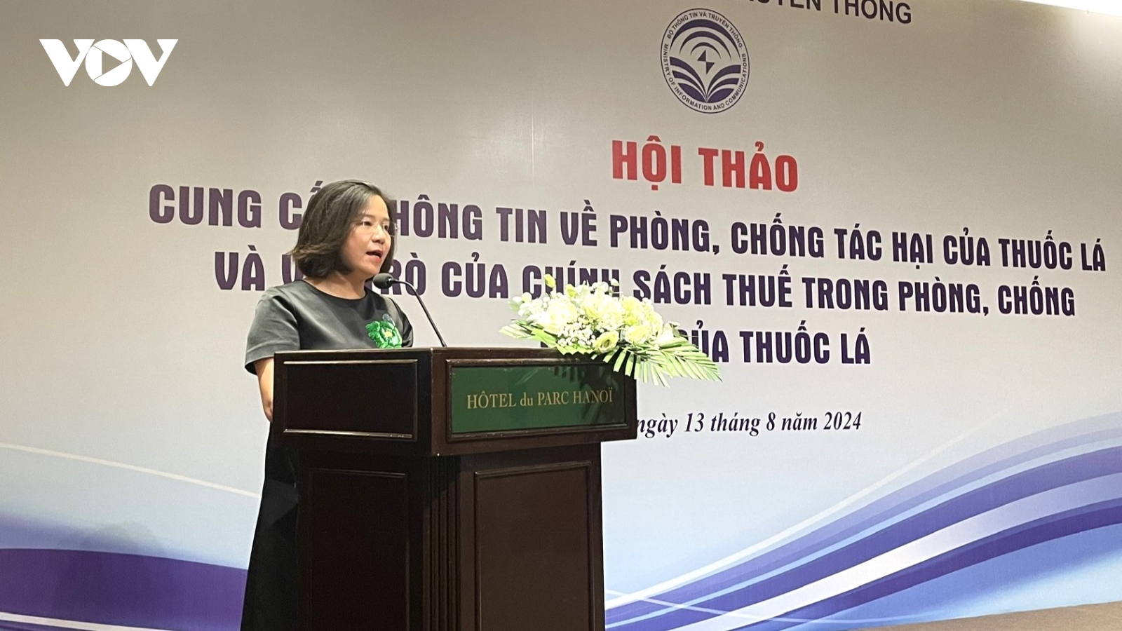 Thuốc lá ở Việt Nam đang quá rẻ trong khi sữa lại quá đắt