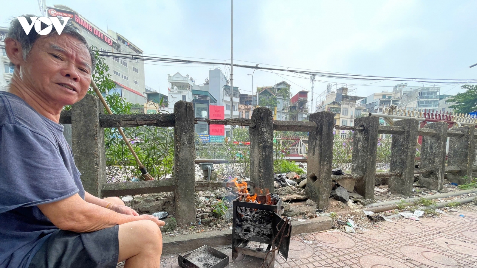Rằm tháng 7: Không còn phổ biến cảnh hóa vàng nhà lầu, xe hơi