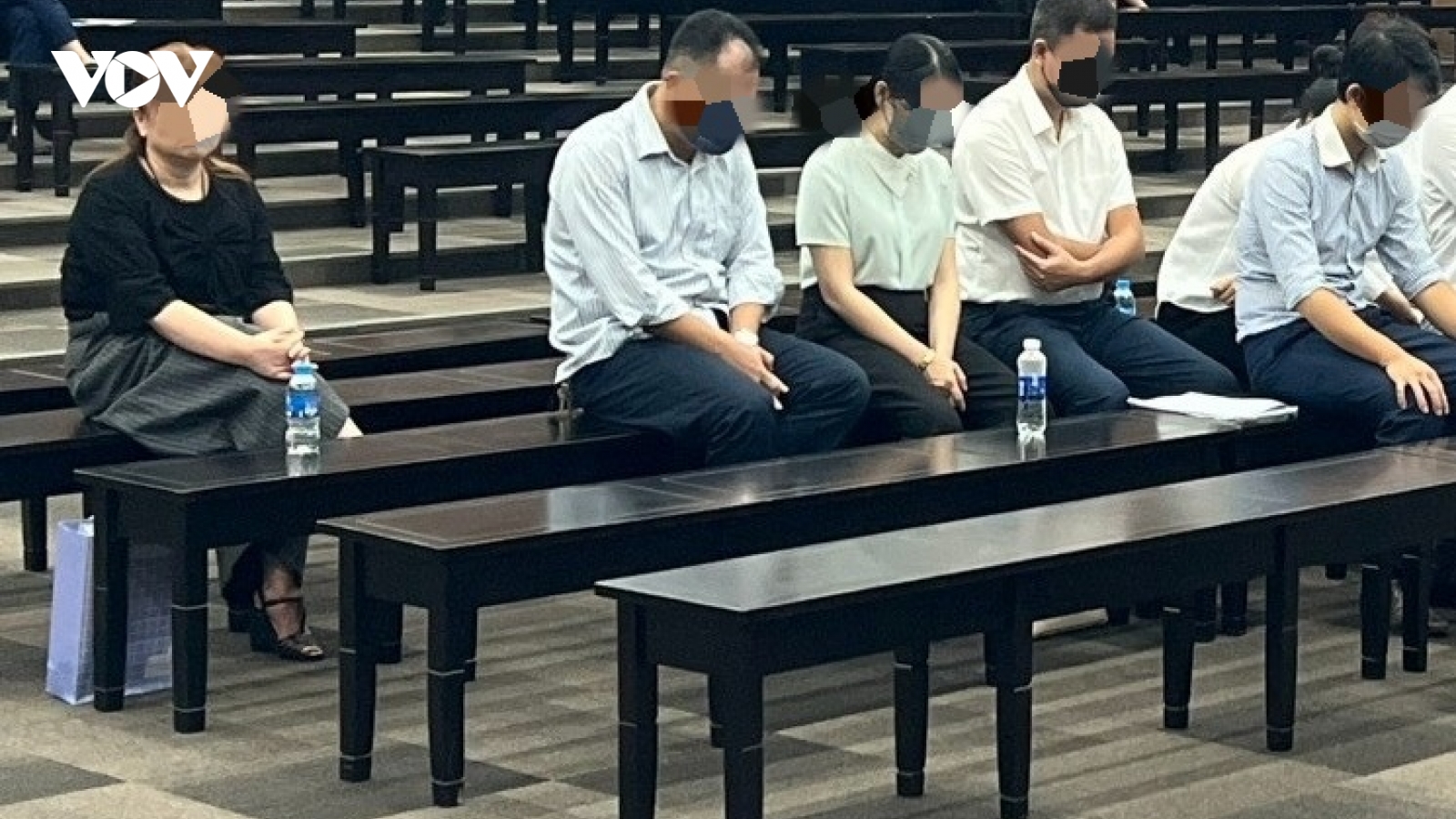 Hoãn phiên tòa xét xử vụ sai phạm đấu giá đất ở Đông Anh