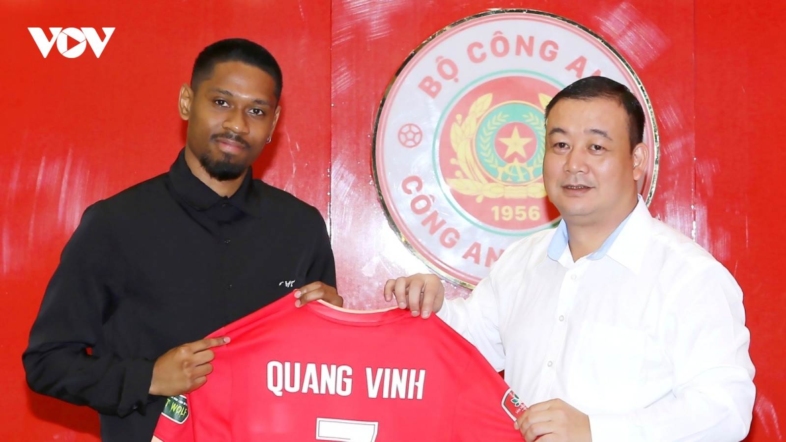 Jason Pendant Quang Vinh đắt giá thứ 2 V-League 2024/2025