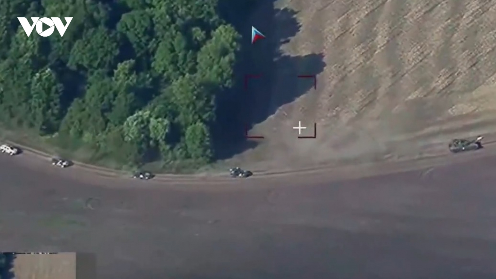 Nga nã pháo Tornado-S vào đoàn xe thiết giáp Ukraine xâm nhập Kursk