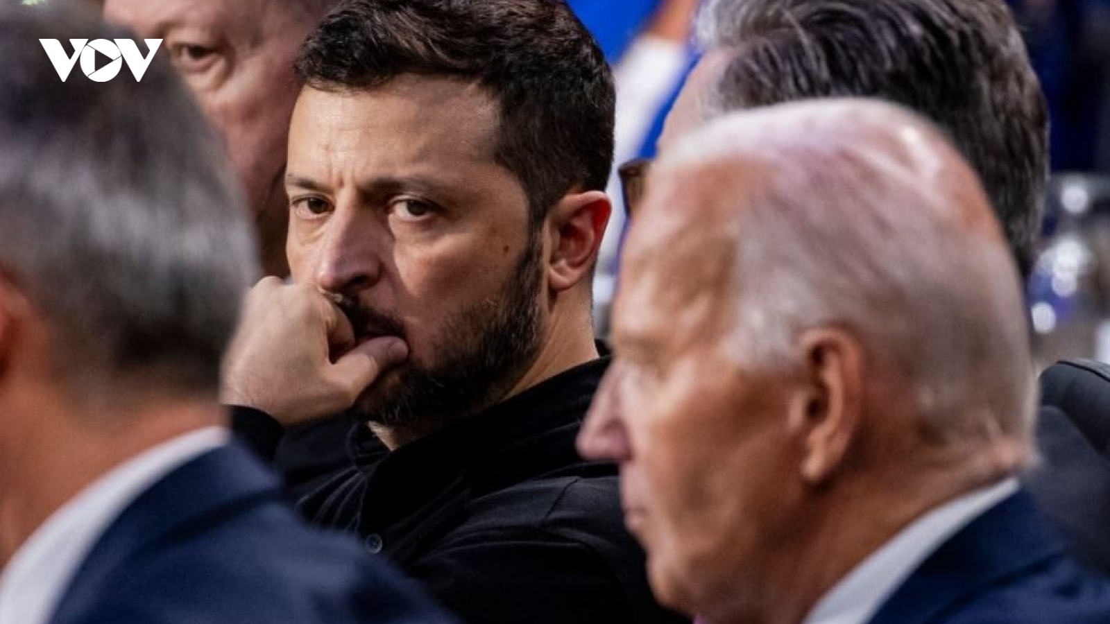 Ông Zelensky trắng tay sau chuyến thăm Mỹ, Ukraine đặt kỳ vọng vào ông Trump?