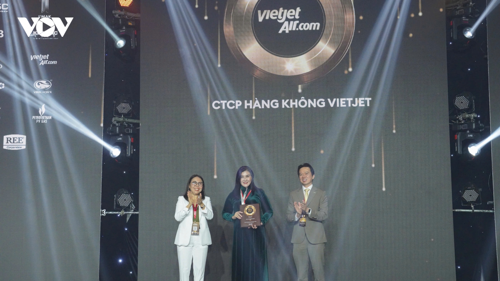 Forbes vinh danh Vietjet trong danh sách 50 công ty niêm yết tốt nhất Việt Nam 2024