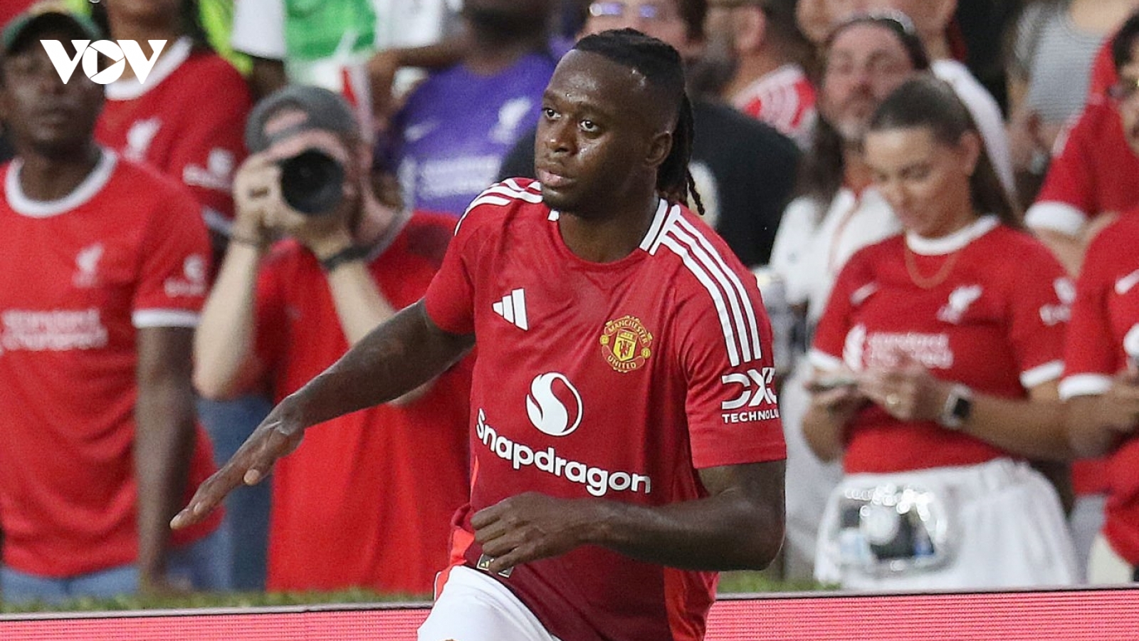 MU bán Aaron Wan-Bissaka cho West Ham