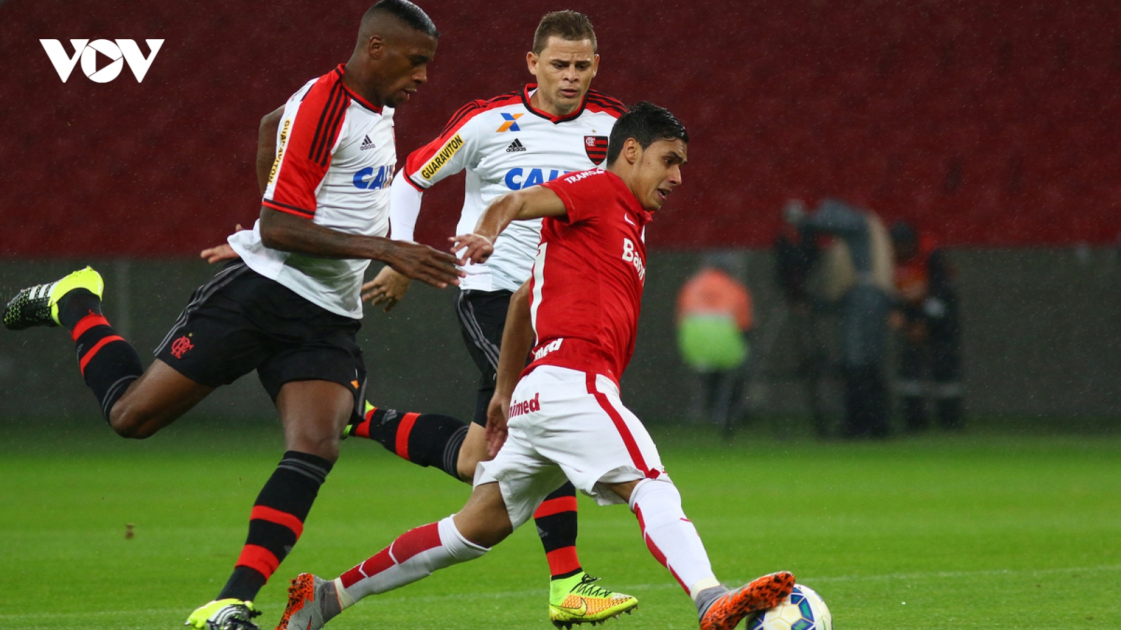 Chuyển nhượng V-League: Bình Định thử việc ''ngoại binh khủng''