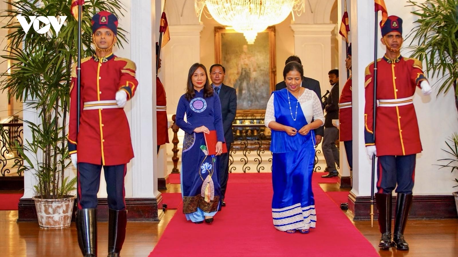 Đại sứ Trịnh Thị Tâm trình Thư ủy nhiệm lên Tổng thống Sri Lanka