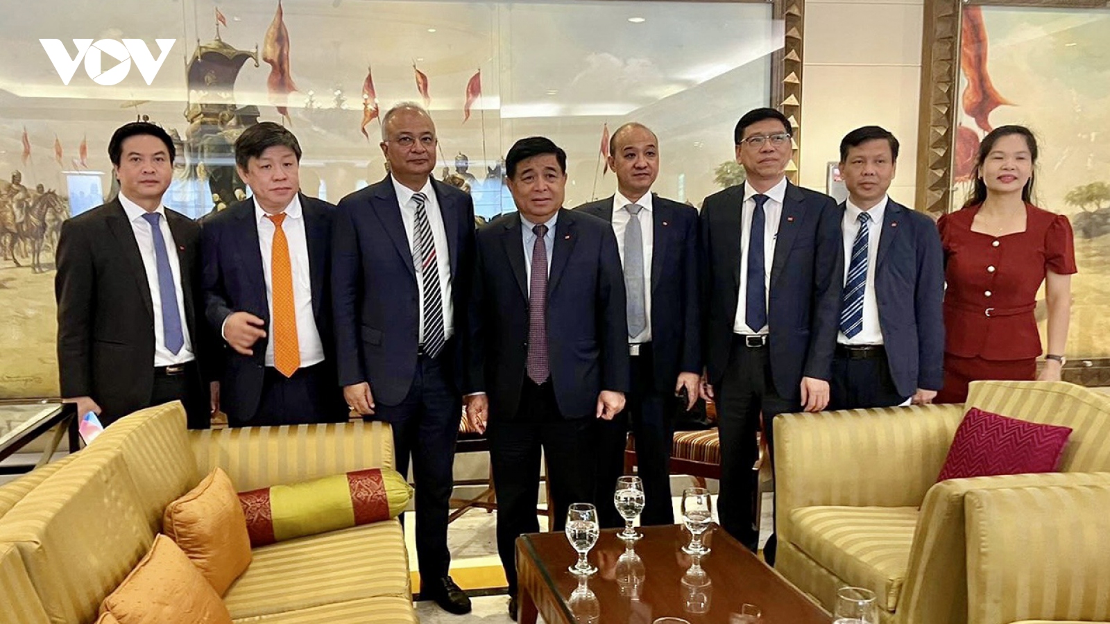 Việt Nam mời gọi doanh nghiệp Ấn Độ đầu tư vào lĩnh vực giao thông