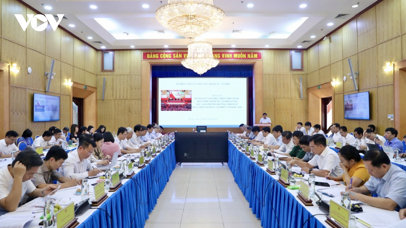 Dự thảo Báo cáo Kinh tế - Xã hội đưa ra giải pháp mới, đột phá