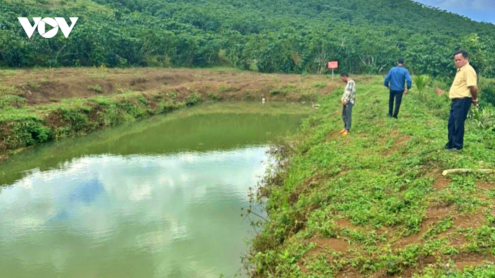 Thêm một trẻ em tử vong do đuối nước dưới ao tưới cà phê